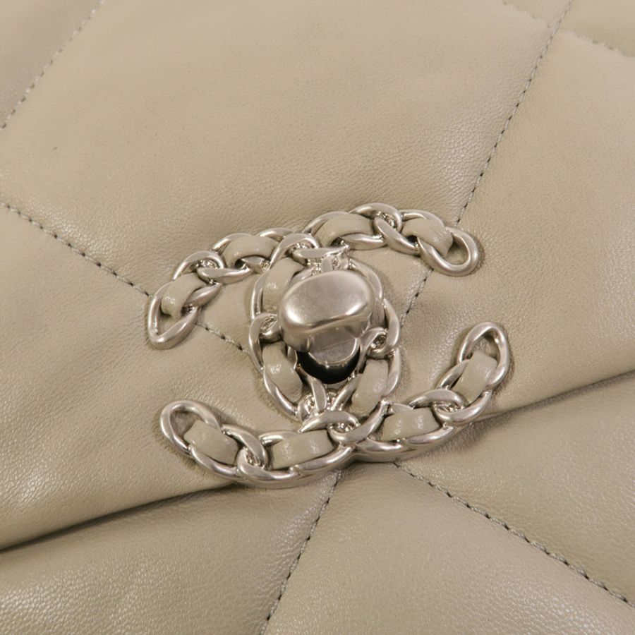 CHANEL 羊皮皮革Chanel 19 Small鏈帶肩背袋-6