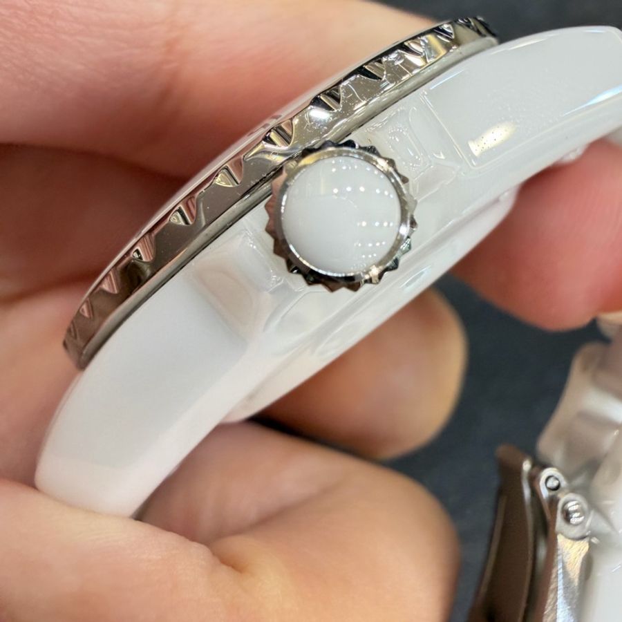 CHANEL J12 CALIBER 12.2機芯腕錶 33mm-8