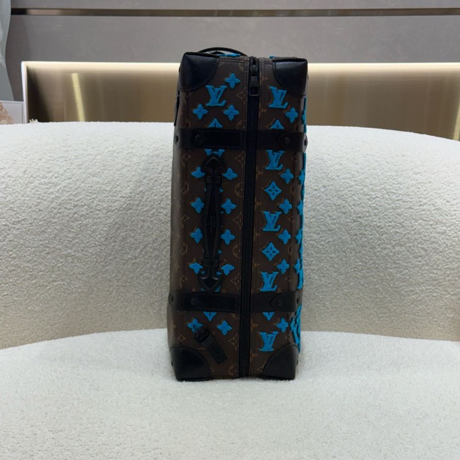 LV 限量繡款 Soft Trunk 雙肩後背包-2