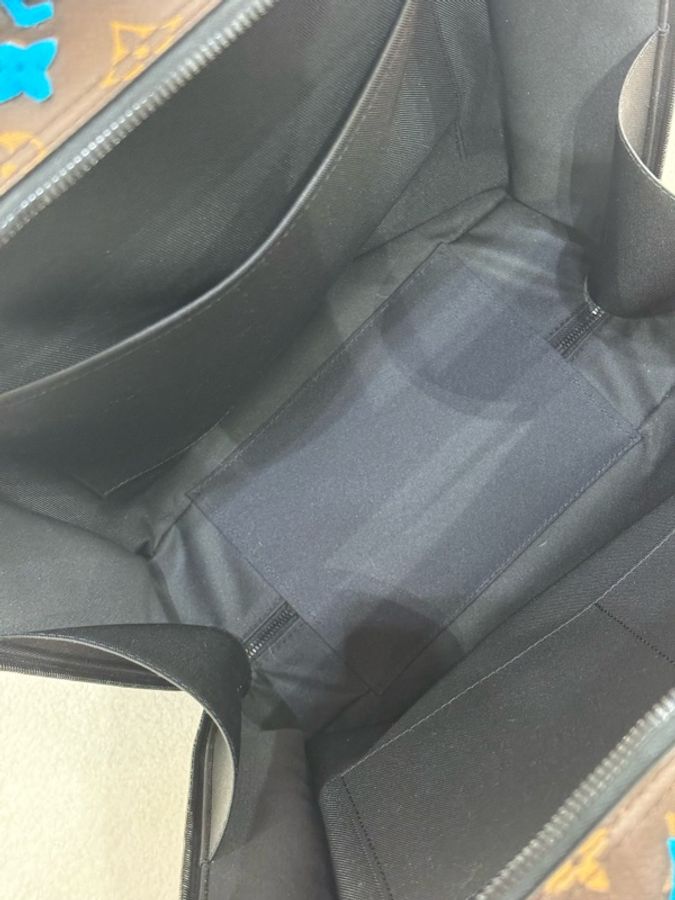 LV 限量繡款 Soft Trunk 雙肩後背包-4