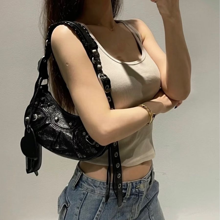 #95新 Balenciaga 巴黎世家 Le Cagole XS 月牙包機車包-0