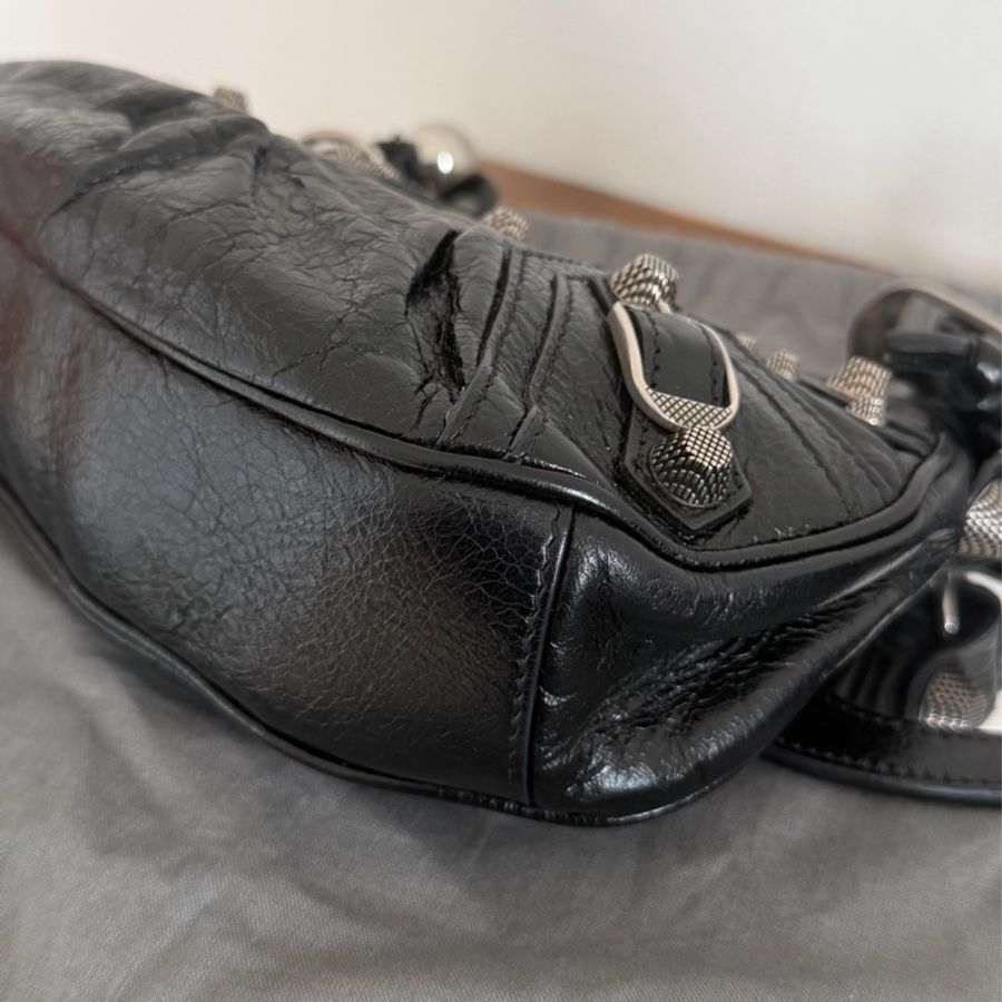#95新 Balenciaga 巴黎世家 Le Cagole XS 月牙包機車包-8