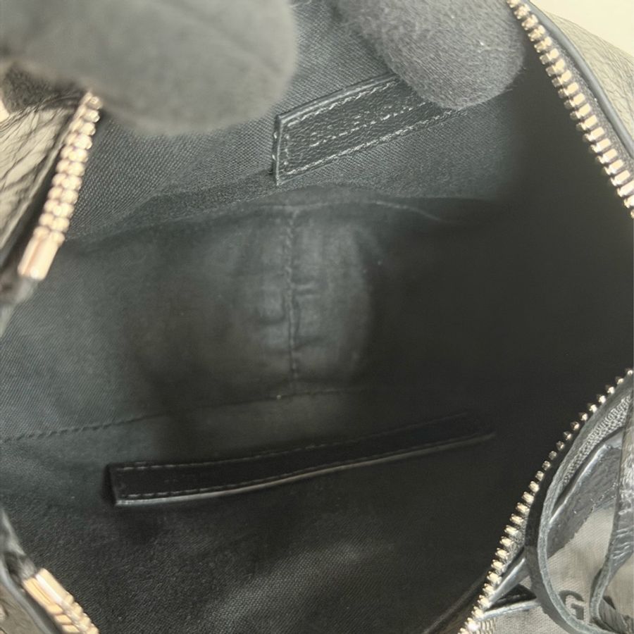 #95新 Balenciaga 巴黎世家 Le Cagole XS 月牙包機車包-24