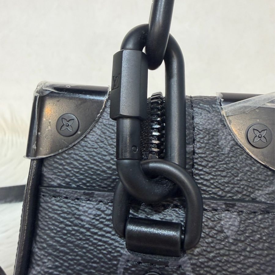 LV M44735 mini soft trunk 全黑 老花小箱包 肩背包 斜背包 側背包 男包-24