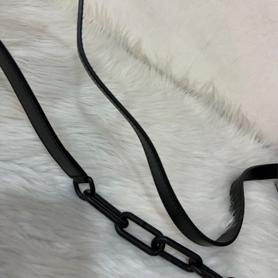 LV M44735 mini soft trunk 全黑 老花小箱包 肩背包 斜背包 側背包 男包-32