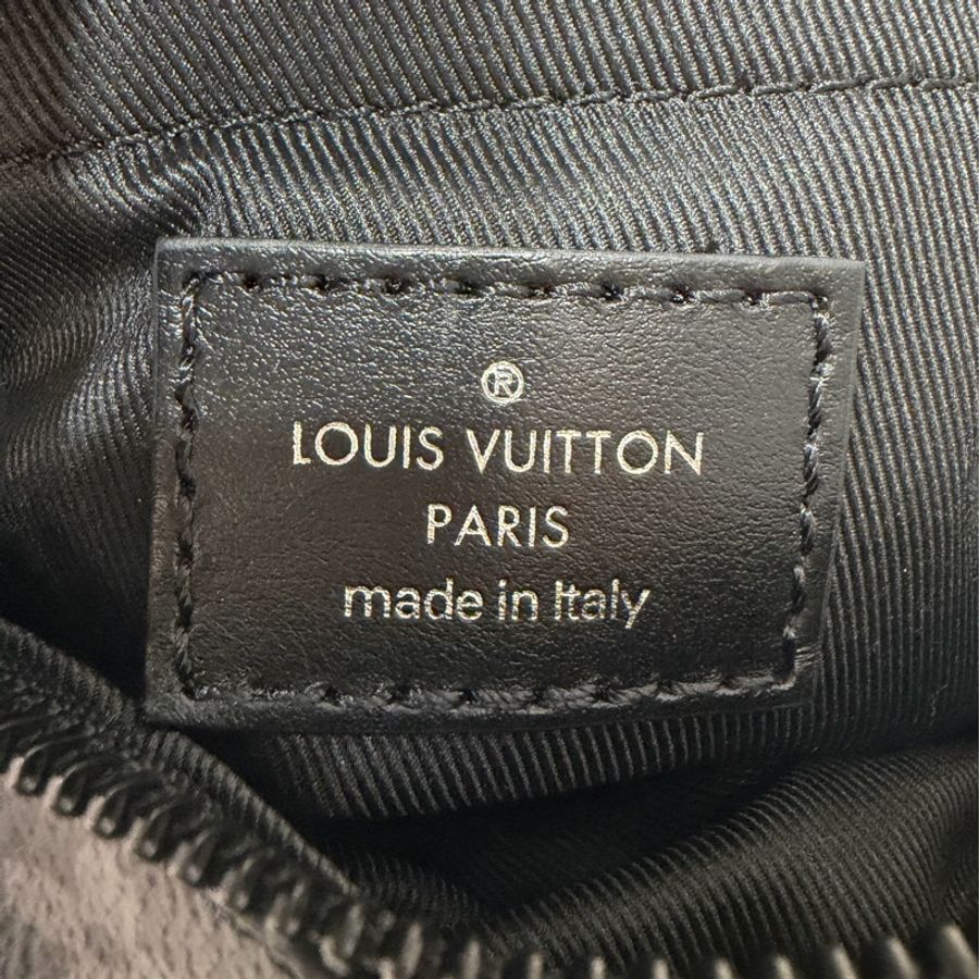 LV M44735 mini soft trunk 全黑 老花小箱包 肩背包 斜背包 側背包 男包-41