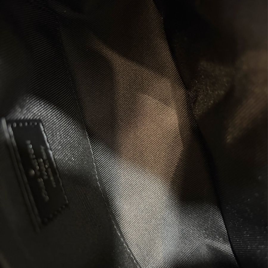 LV M44735 mini soft trunk 全黑 老花小箱包 肩背包 斜背包 側背包 男包-43