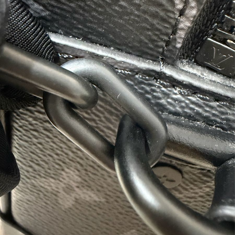 LV M44735 mini soft trunk 全黑 老花小箱包 肩背包 斜背包 側背包 男包-46
