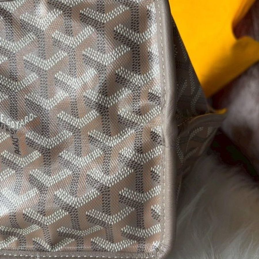 Goyard 限量兔子刺繡雙面托特包-11