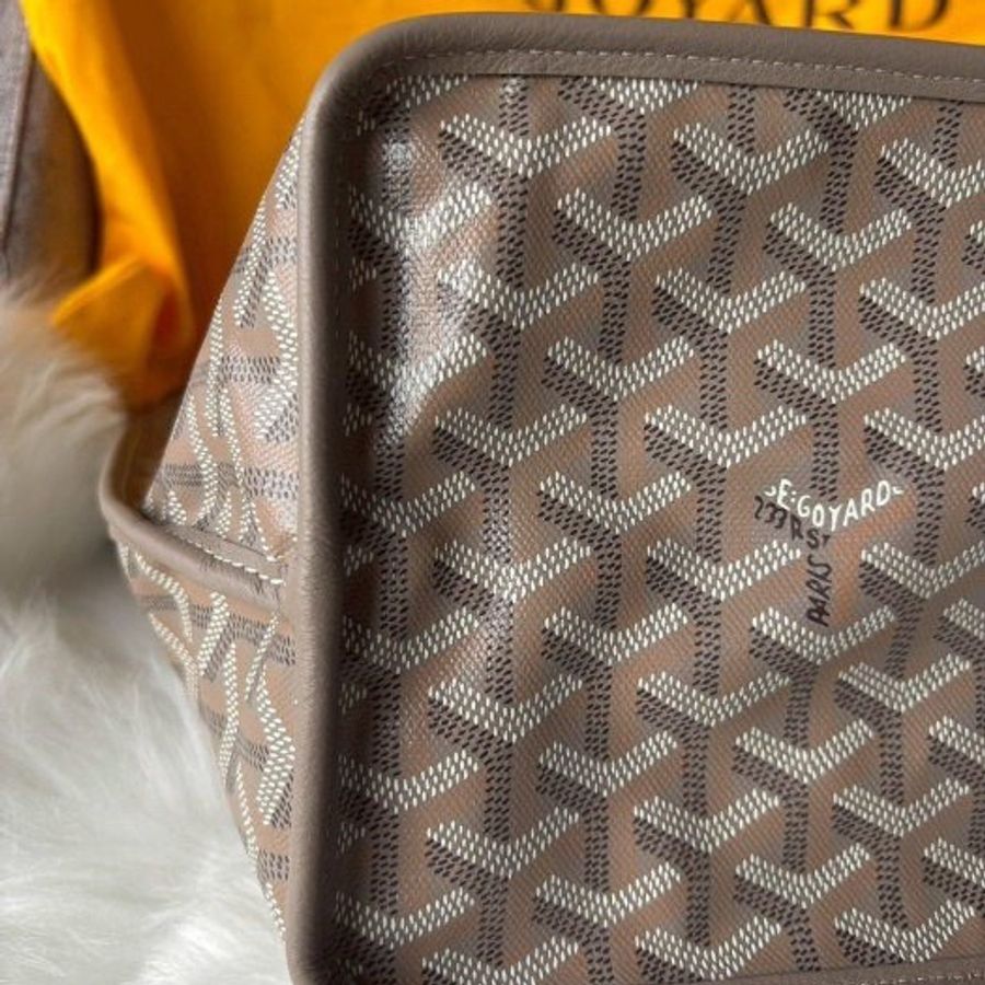 Goyard 限量兔子刺繡雙面托特包-12