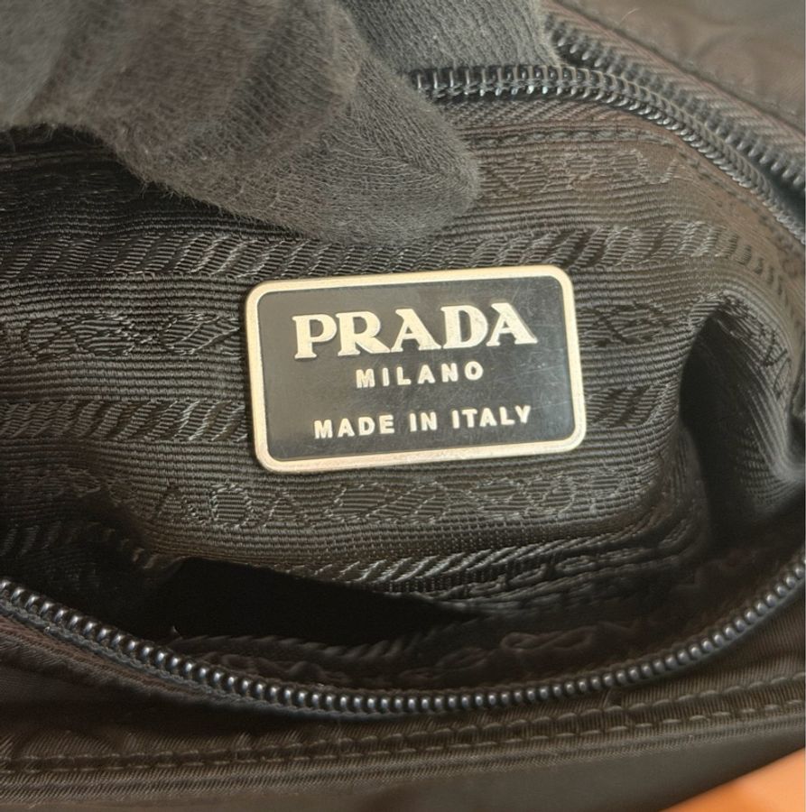 #極稀有 Prada 降落傘尼龍25 tote托特包 三角側標款-17