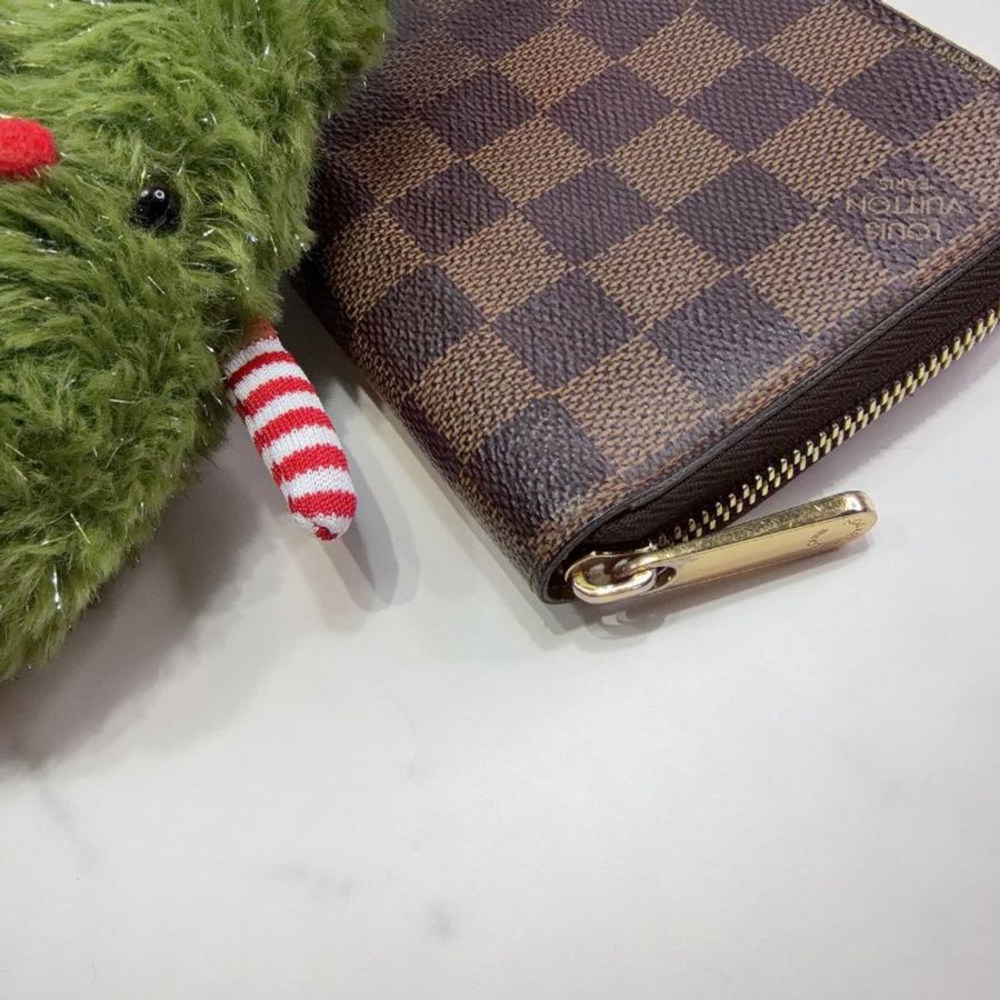 LV Zippy 棋盤格拉鍊長夾-9