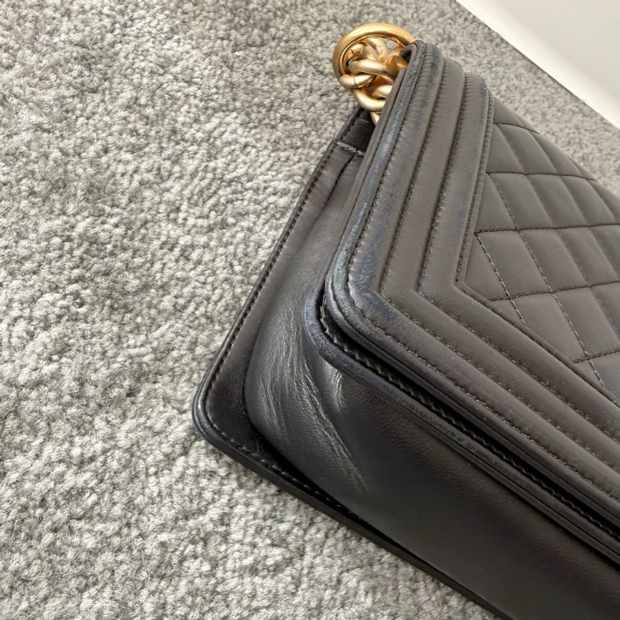 chanel香奈兒 Leboy中號 黑金羊皮單肩包斜挎包-8