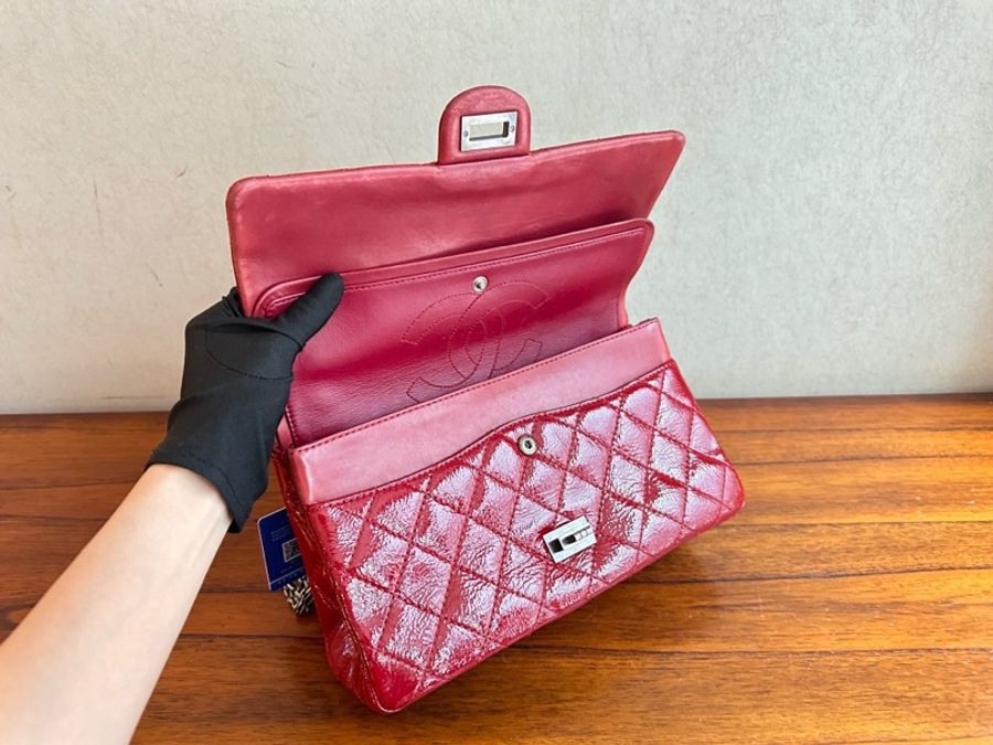 Chanel酒紅色漆皮銀扣2.55中號-4