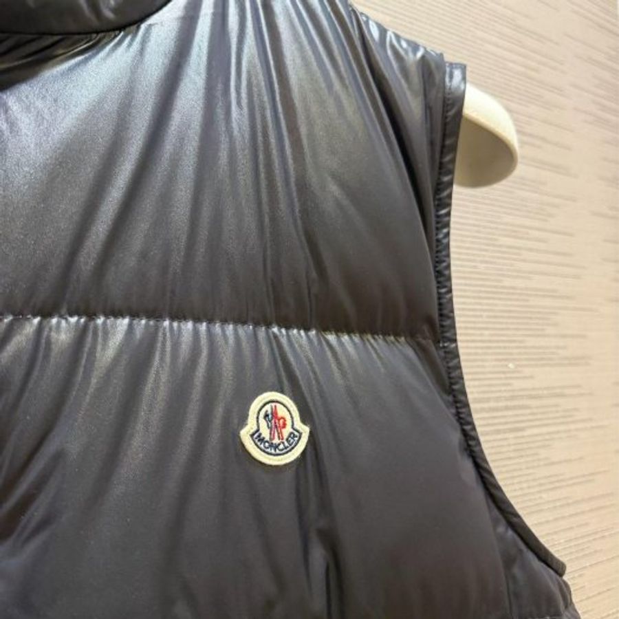 💎Han's house精品服飾💎MONCLER 羽絨 背心 可手水洗 現貨 原價38000-5