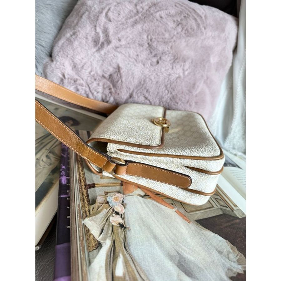 思琳 CELINE 經典白老花凱旋門金扣翻蓋包Teen Medium Triomphe Bag 稀少中古手袋-7