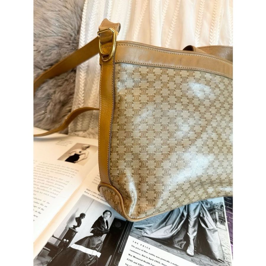 思琳CELINE 經典老花Macadam 經典凱旋門皮標斜背包 凱旋門米花圖騰-7