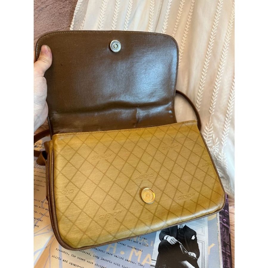 紀梵希 Givenchy古董 絕版 斜背包 賽琳 凱旋門 單肩包 斜挎包 日本中古 Vintage 肩背包 斜挎包 男生女生合用-11