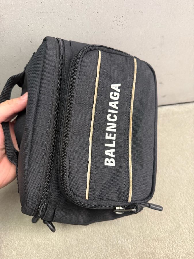二手Balenciaga尼龍相機包-3