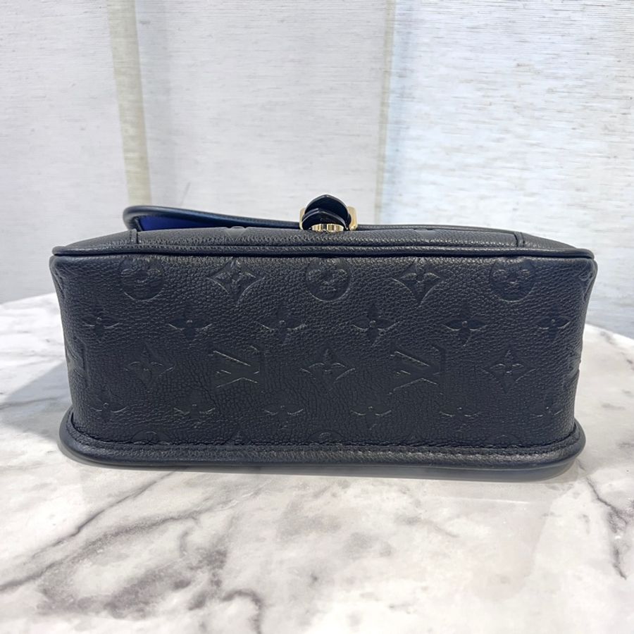 LV 黑牛皮壓紋金釦Diane肩斜背包M46386-6