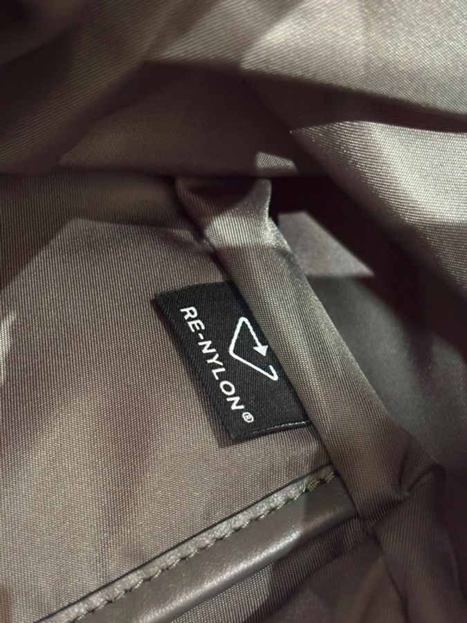 PRADA Re-Nylon Backpack 2VZ108_2DW3_F0002_V_DYO-8