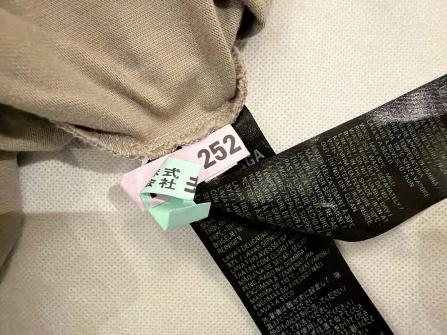 二手精品自賣❤️Balenciaga巴黎世家奶茶色做舊款字母刺繡長T.66公分S號-9