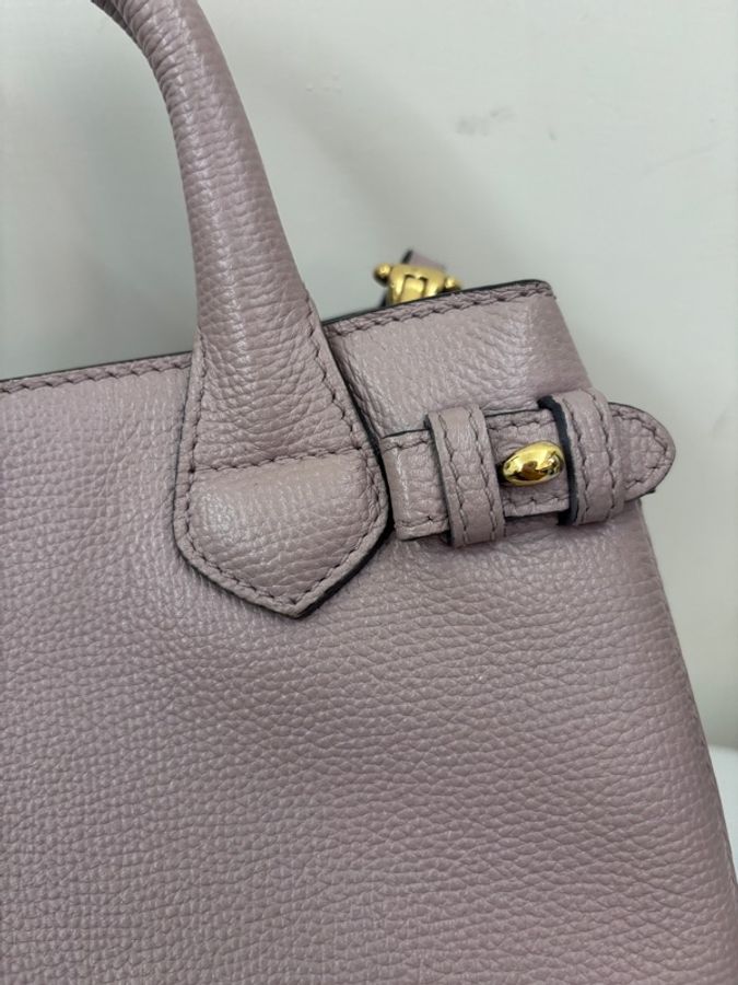 Burberry Banner mini 手提斜背包-8