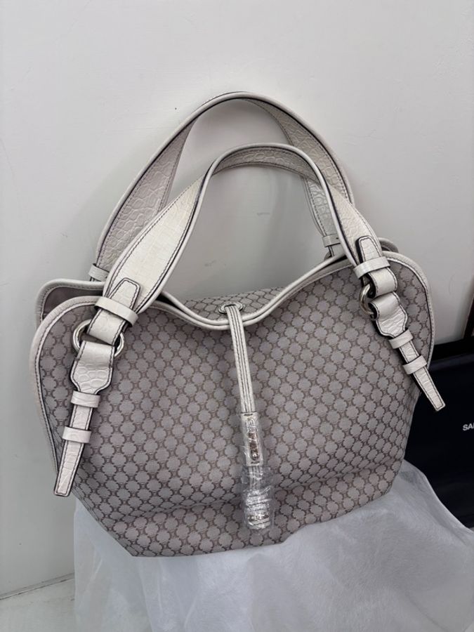 Celine vintage macadam 帆布拼皮老花水餃包-5