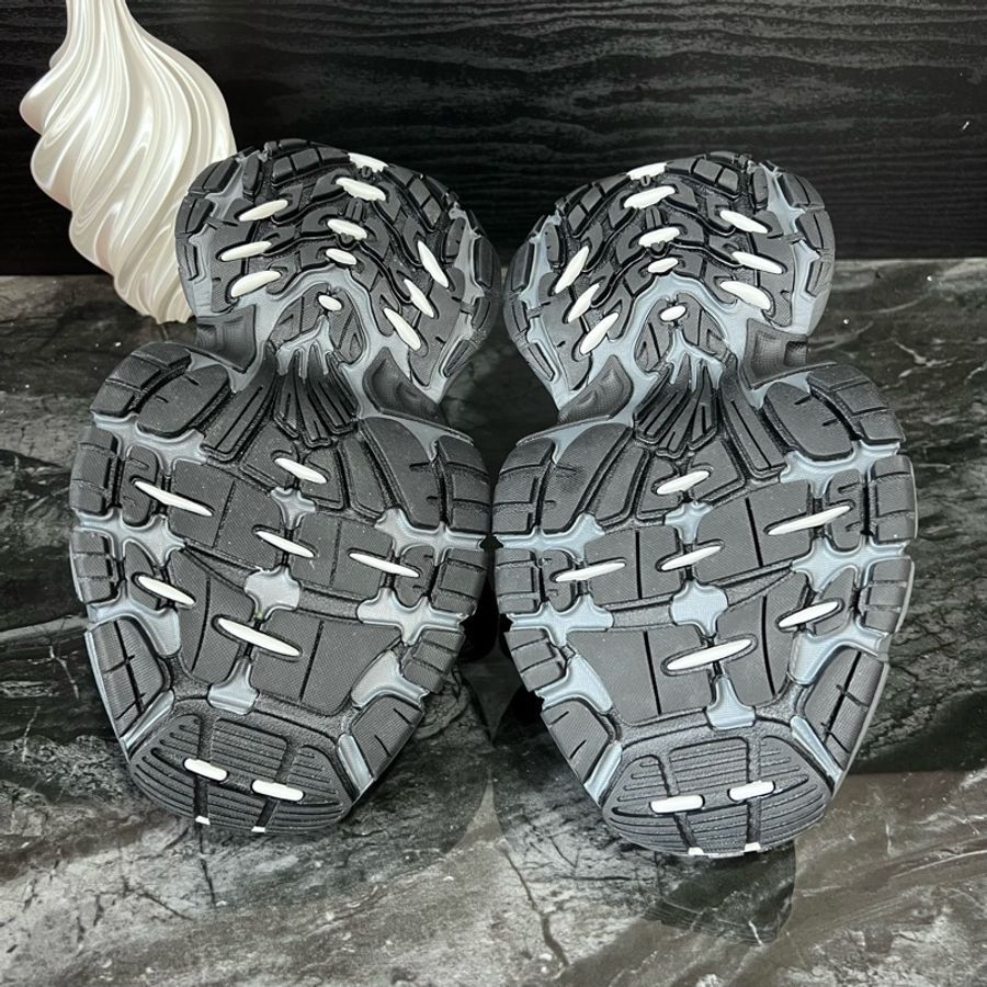 Balenciaga巴黎世家6xl黑銀老爹鞋休閒鞋 36碼-4