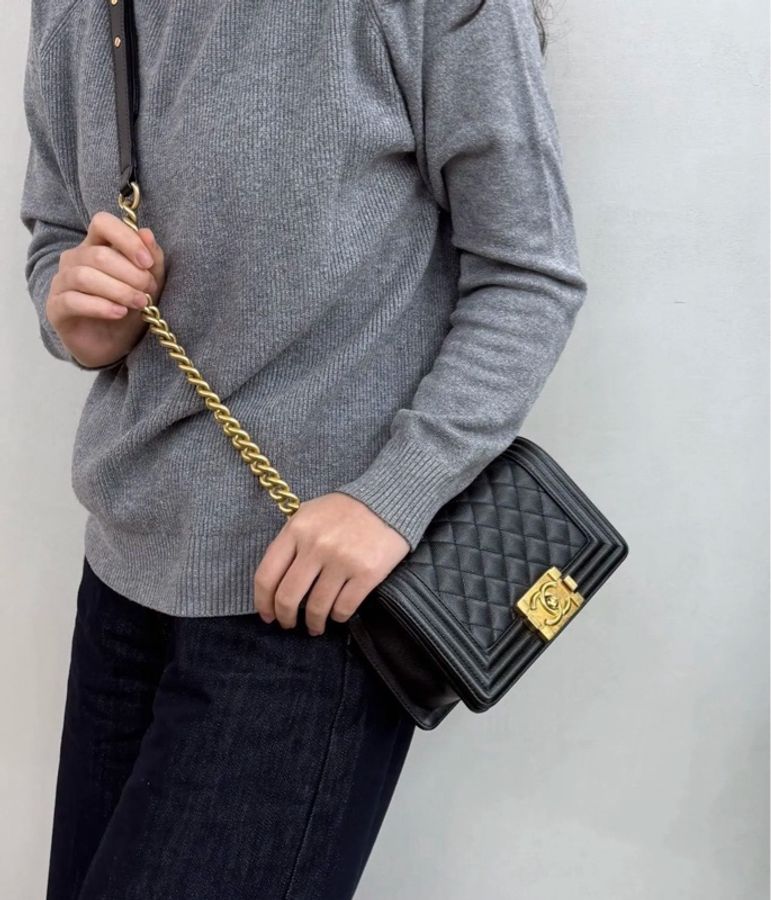 Chanel/香奈兒 leboy小號 黑金荔枝牛皮 多種背法 超百搭 小號尺寸剛剛好 一物一-4