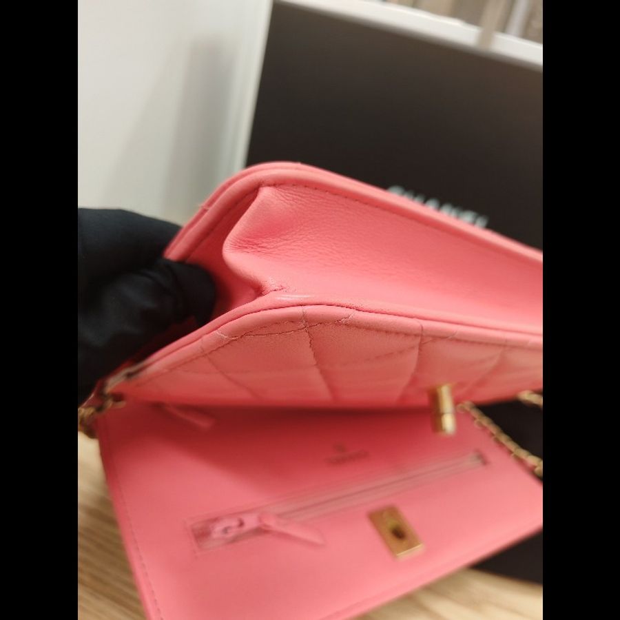 Chanel pink 金球woc-9