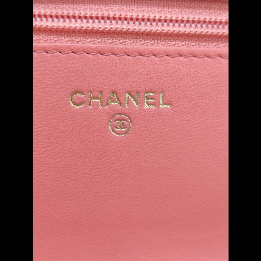 Chanel pink 金球woc-12