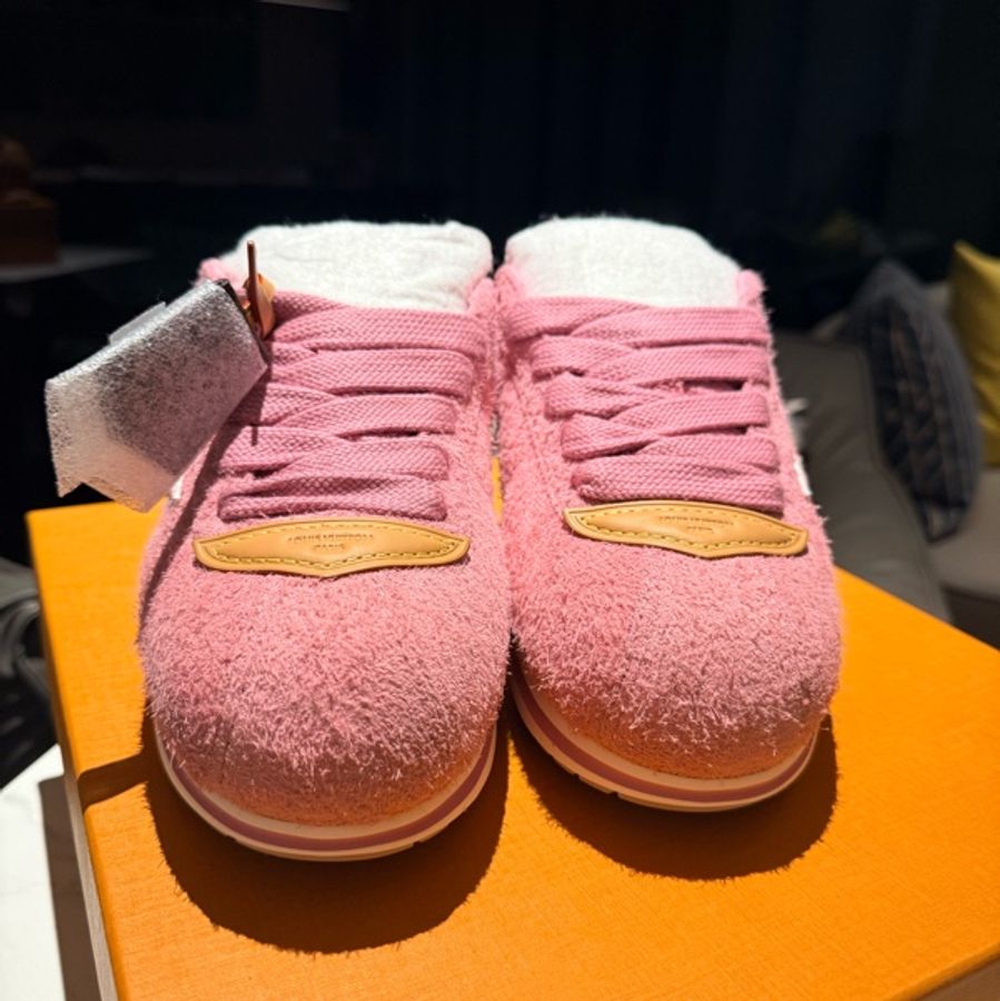 LV ✖️J-hope 聯名款 LV Buttersoft 運動鞋-5