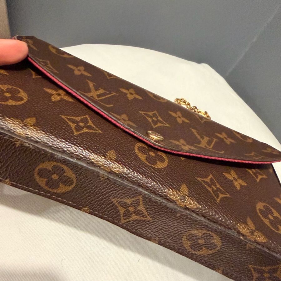Louis Vuitton LV 經典老花 金鏈 信封包 斜背包-25