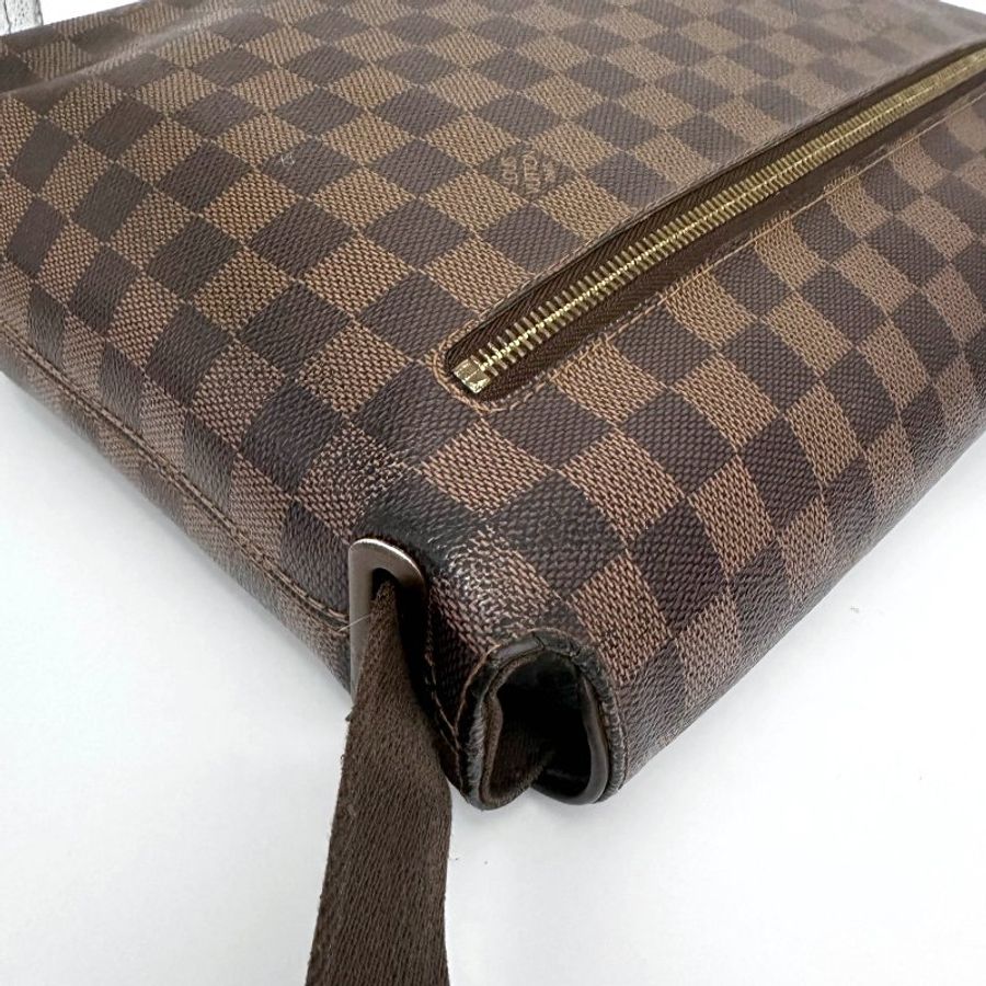 Louis Vuitton 經典棋盤格翻蓋郵差包，DISTRICT，路易威登，LV，斜背包，真品，正品，現貨，免運-18