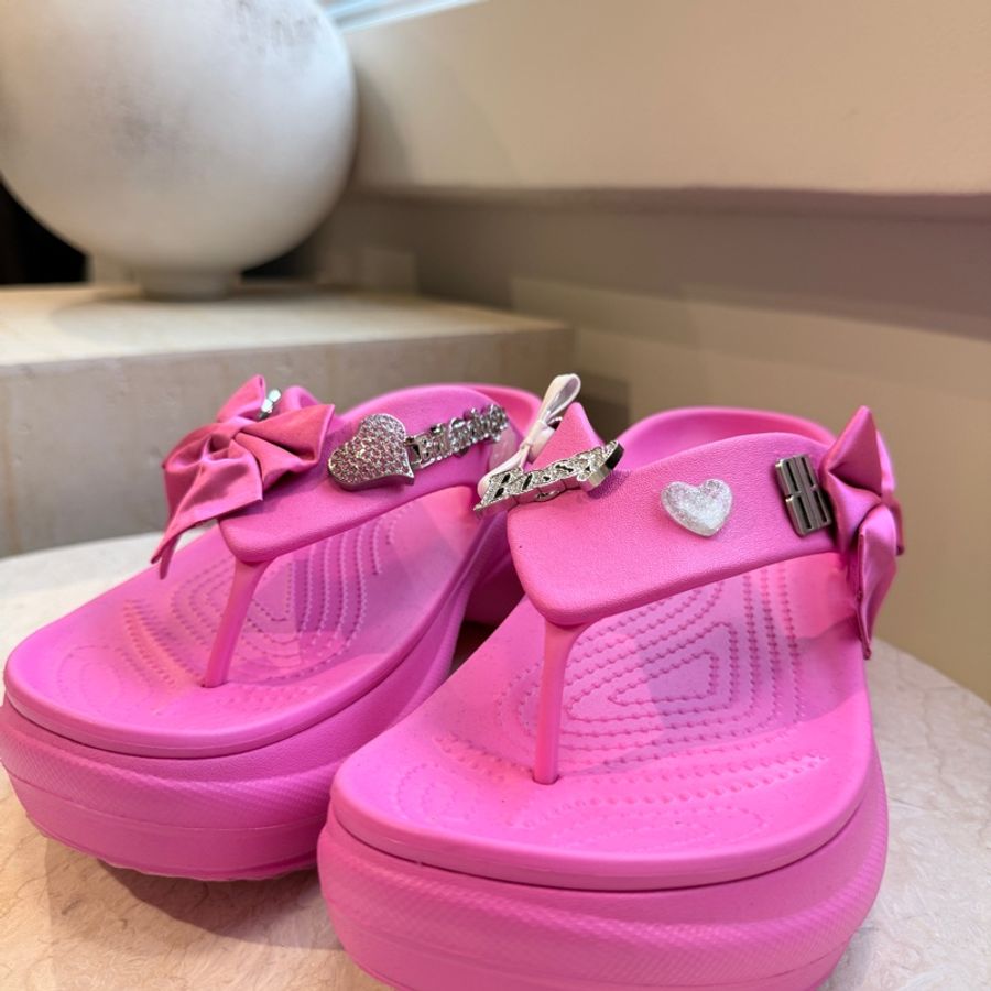 近全新✨Balenciaga✨CROCS™ JIBBITZ™ Barbie人字拖厚底拖涼鞋 #39-0