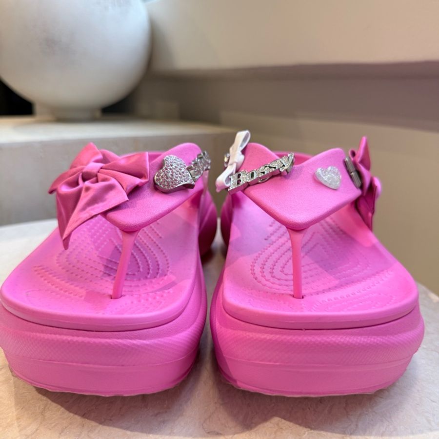 近全新✨Balenciaga✨CROCS™ JIBBITZ™ Barbie人字拖厚底拖涼鞋 #39-1