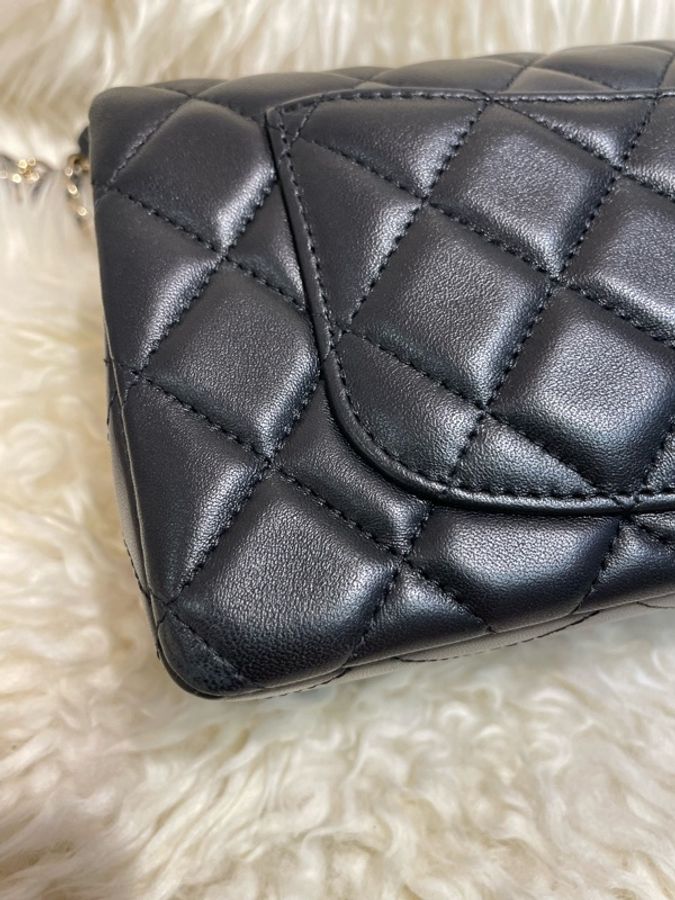 Chanel Classic 20cm 晶片黑色羊皮-4