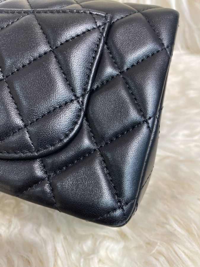 Chanel Classic 20cm 晶片黑色羊皮-5