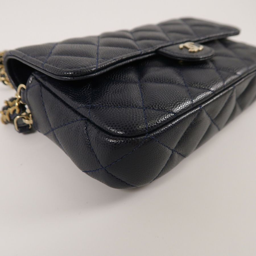 CHANEL 牛皮皮革Phone Bag鏈帶肩背袋-13