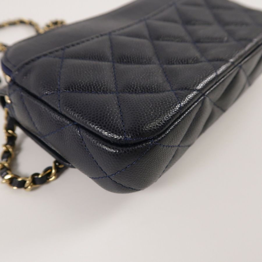 CHANEL 牛皮皮革Phone Bag鏈帶肩背袋-15
