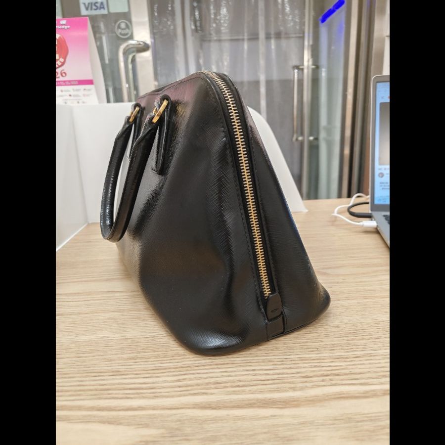 Prada 貝殼袋黑色-2