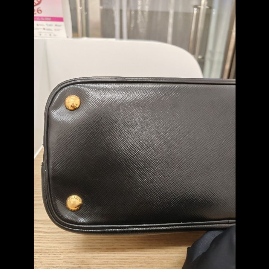 Prada 貝殼袋黑色-5