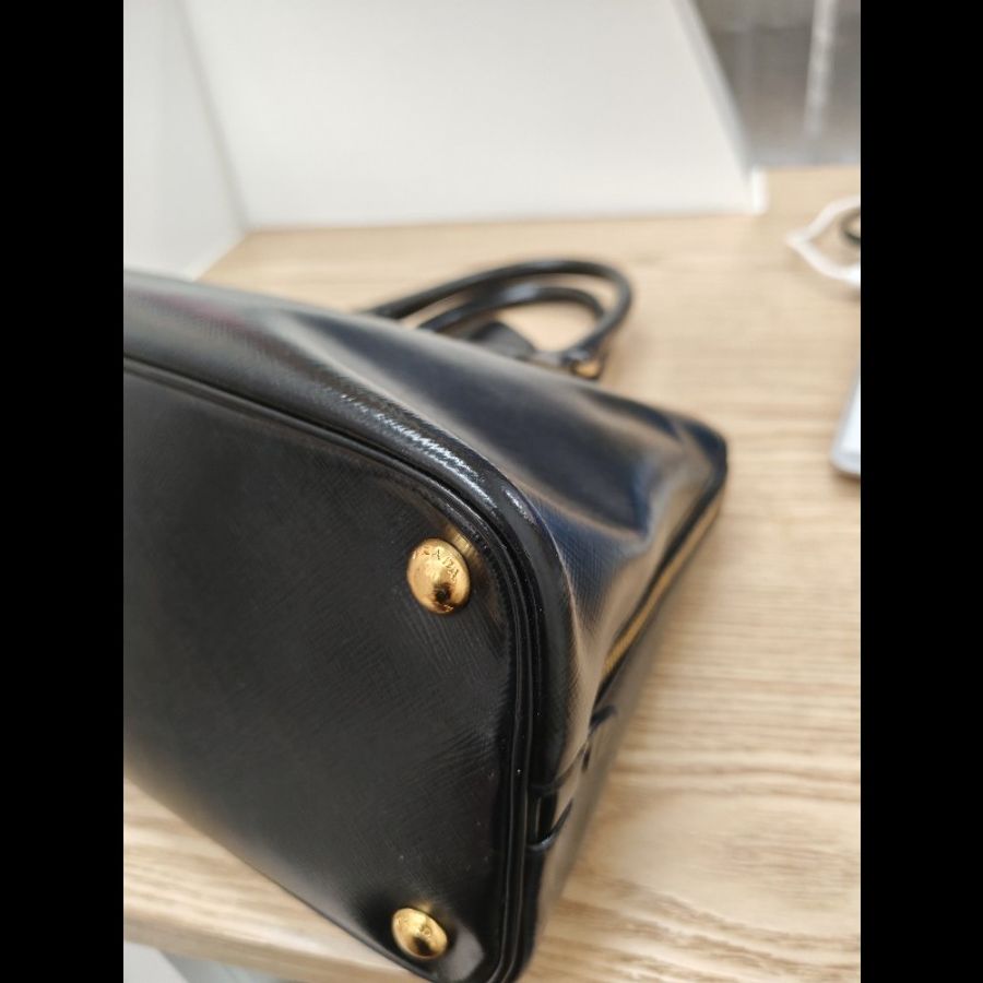 Prada 貝殼袋黑色-9