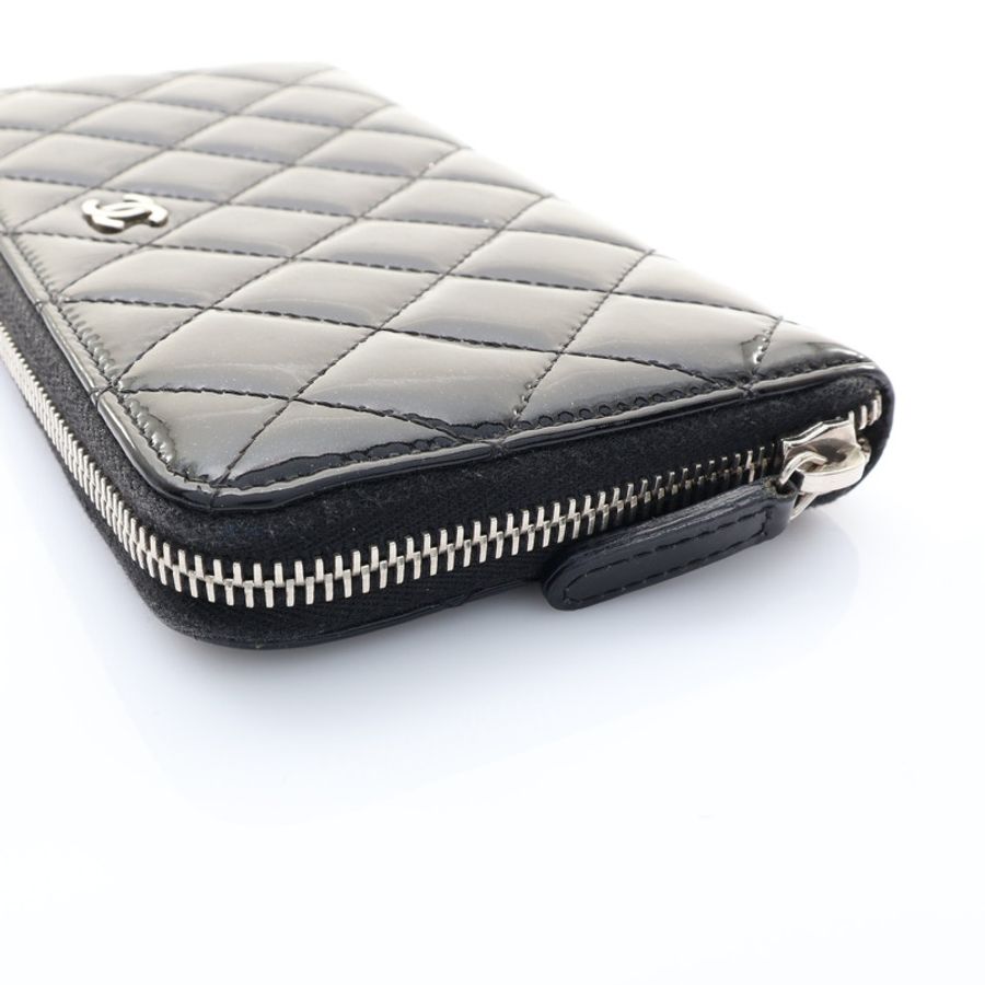 黑色 漆皮 拉鍊長夾 銀釦 (無卡)【CHANEL 香奈兒】 A50106-7