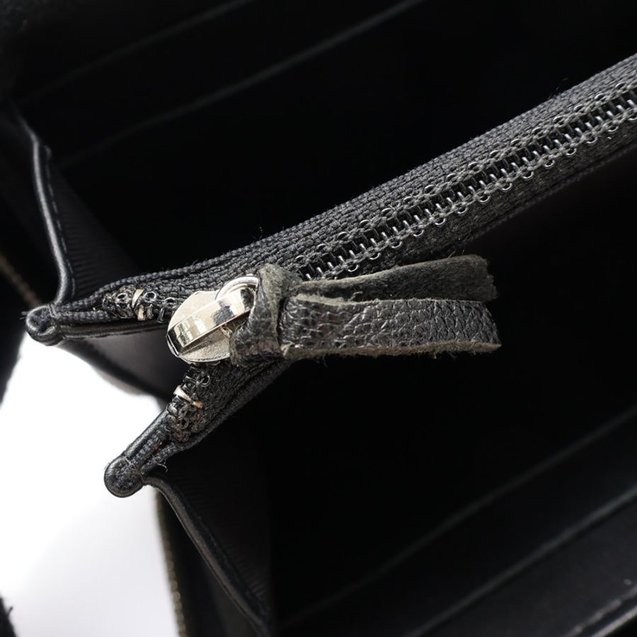 黑色 漆皮 拉鍊長夾 銀釦 (無卡)【CHANEL 香奈兒】 A50106-11