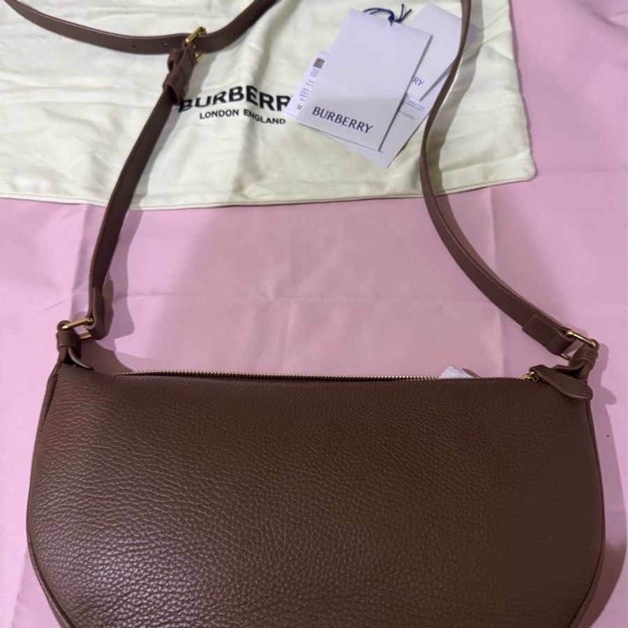 BURBERRY 斜揹包-0