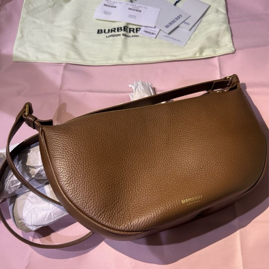 BURBERRY 斜揹包-1