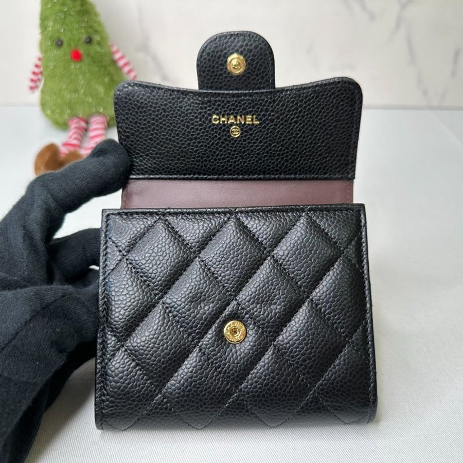 CHANEL 黑金荔枝牛三折短夾-4