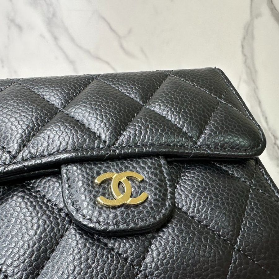 CHANEL 黑金荔枝牛三折短夾-6